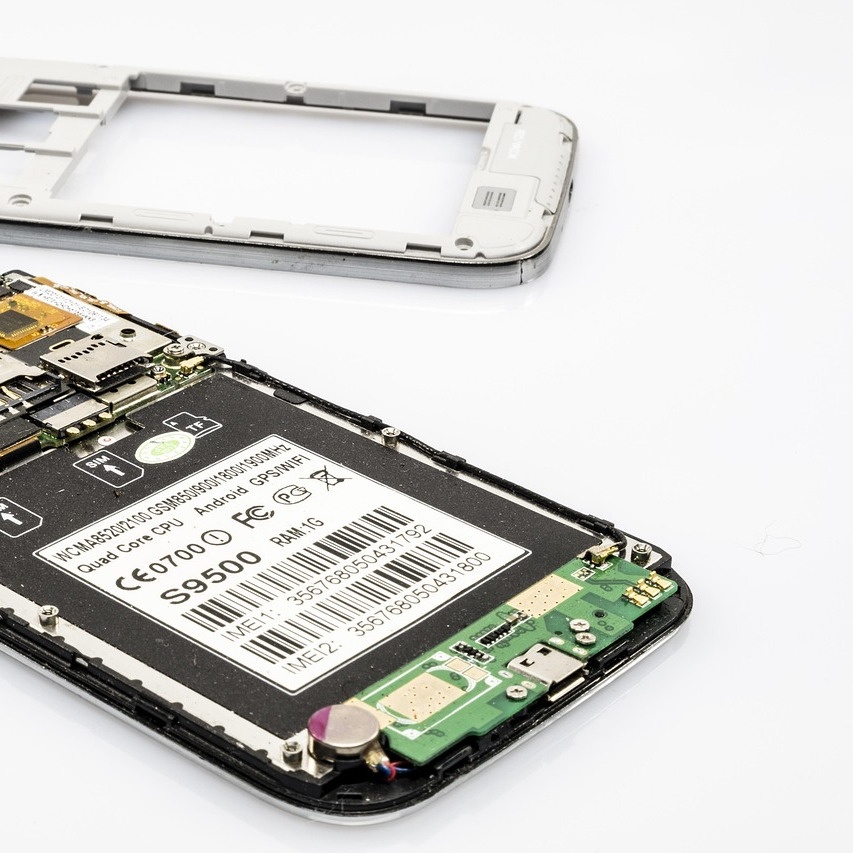 refrigerator repair technician